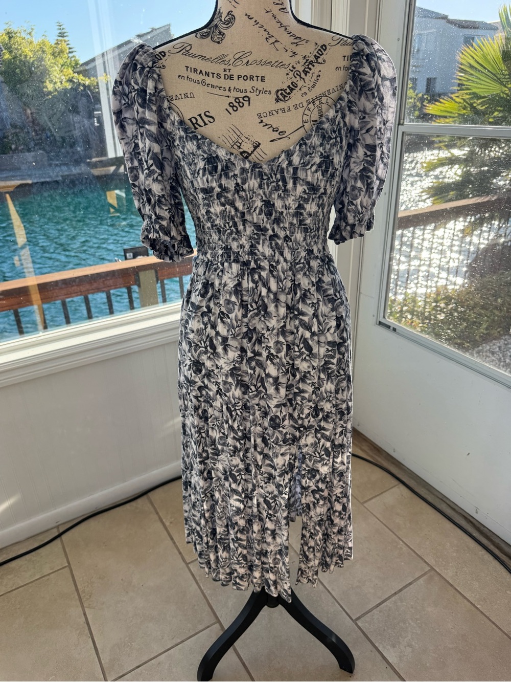 Abercrombie & Fitch Black and White Floral Smocked Midi Dress